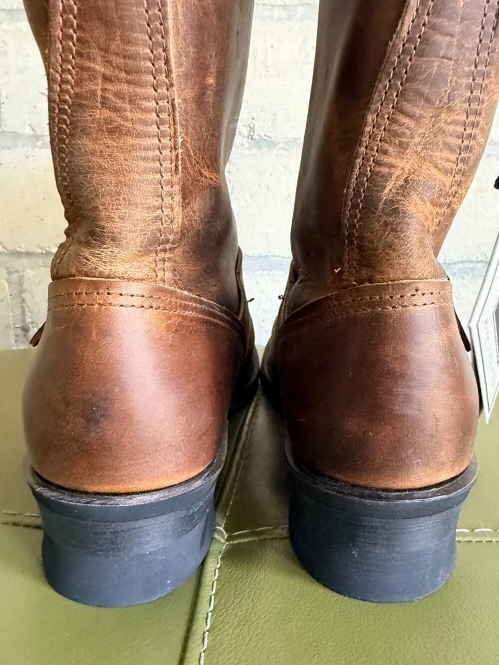 Frye Engineer 12R brown boot size 11M womens NIB - Picture 11 of 14